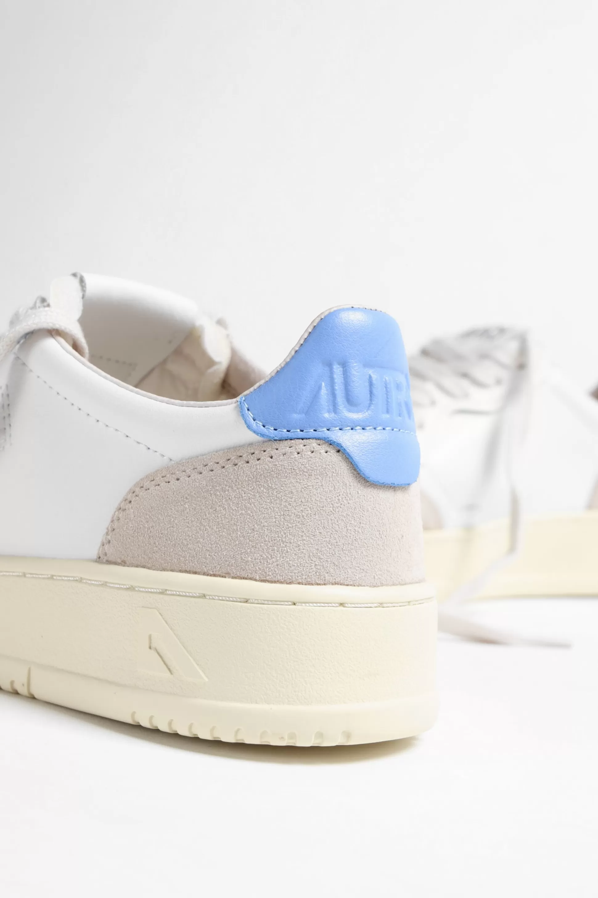 Autry Baskets^Baskets 01 Low Suede En Blanc/Vista