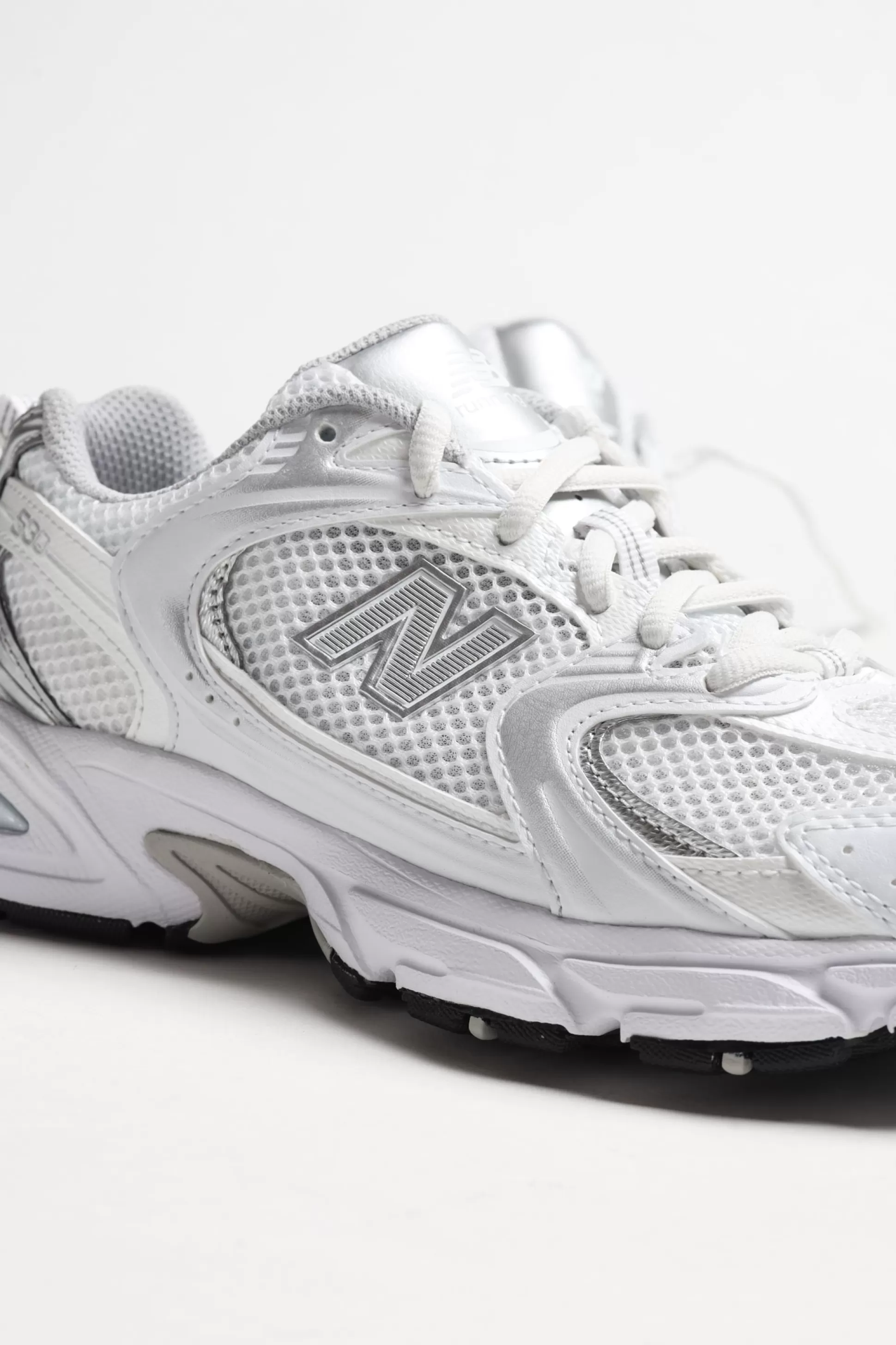 New Balance Baskets^Baskets 530 En Blanc/Argent Metallise