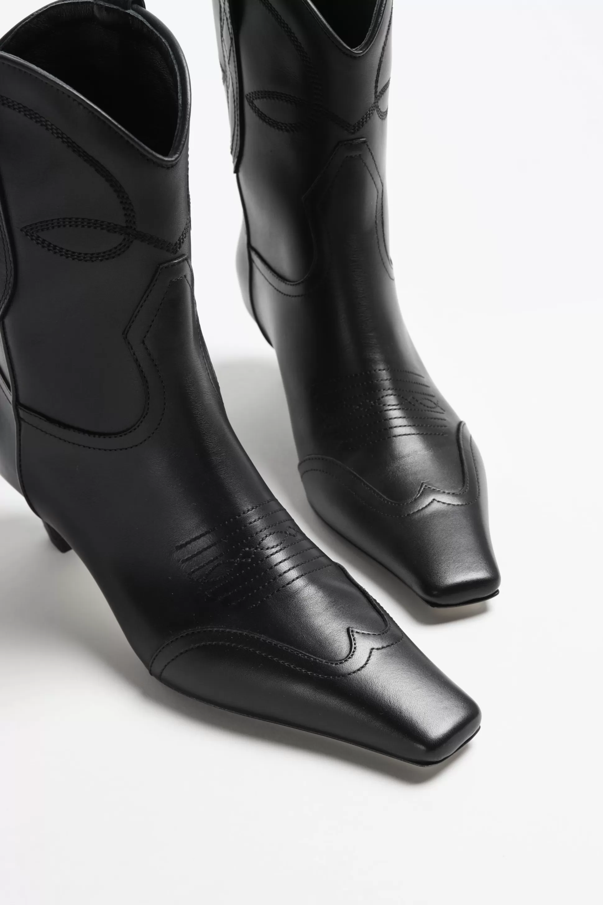 Khaite Bottes & Boots^Bottines Dallas En Noir