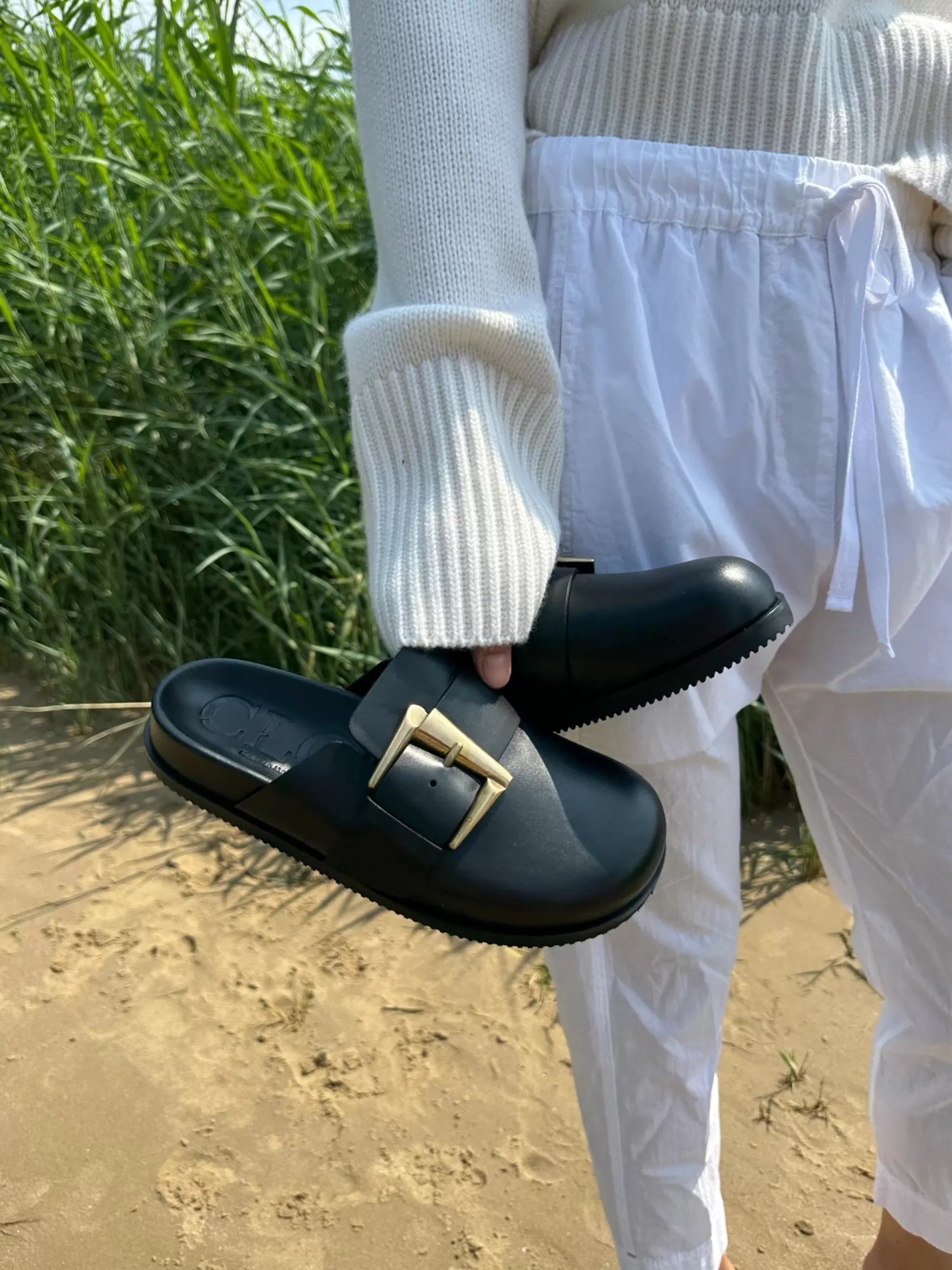 Closed Loafers & Mules^Mocassins En Noir