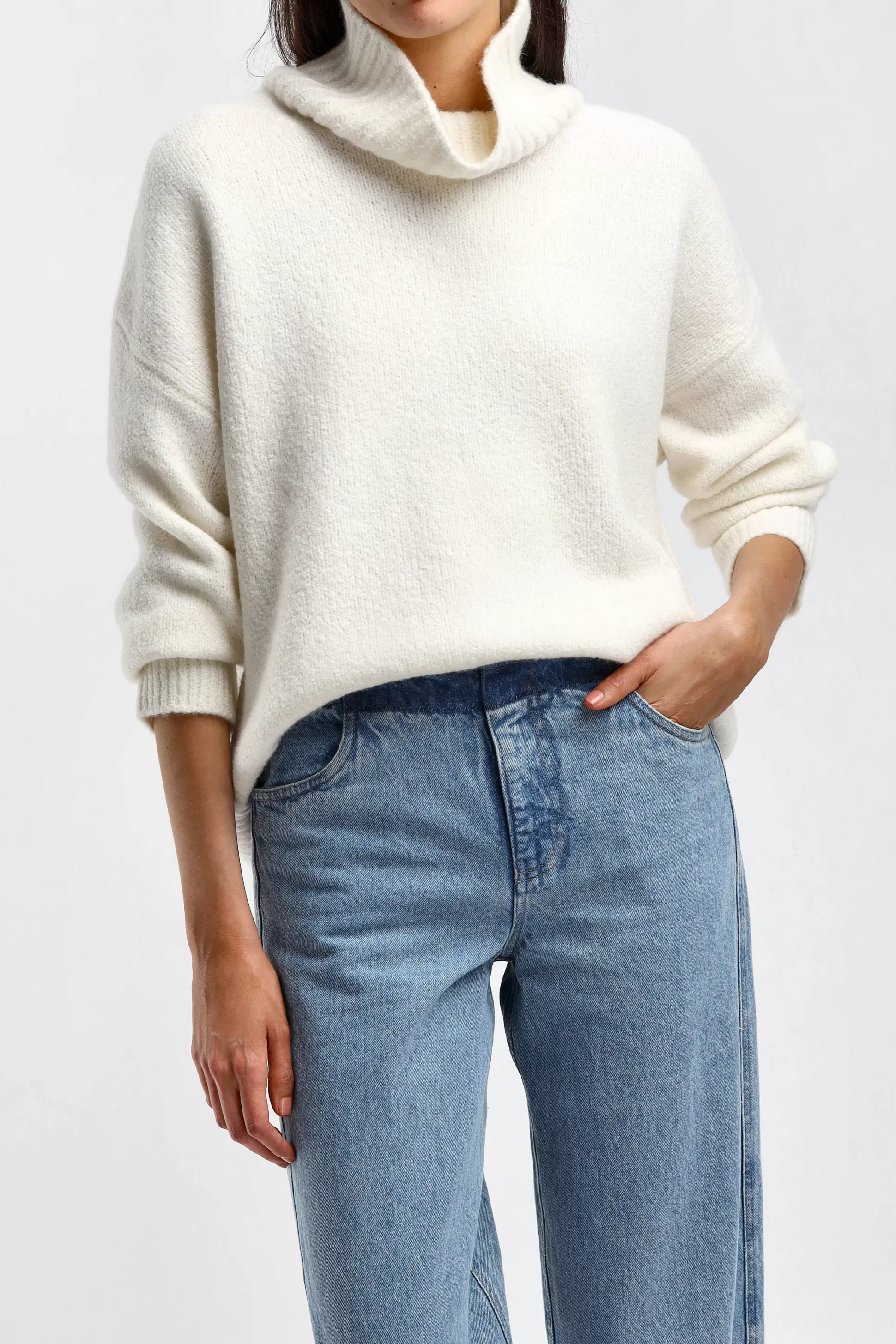 Lisa Yang Pull-Over^Pull Elwinn En Creme