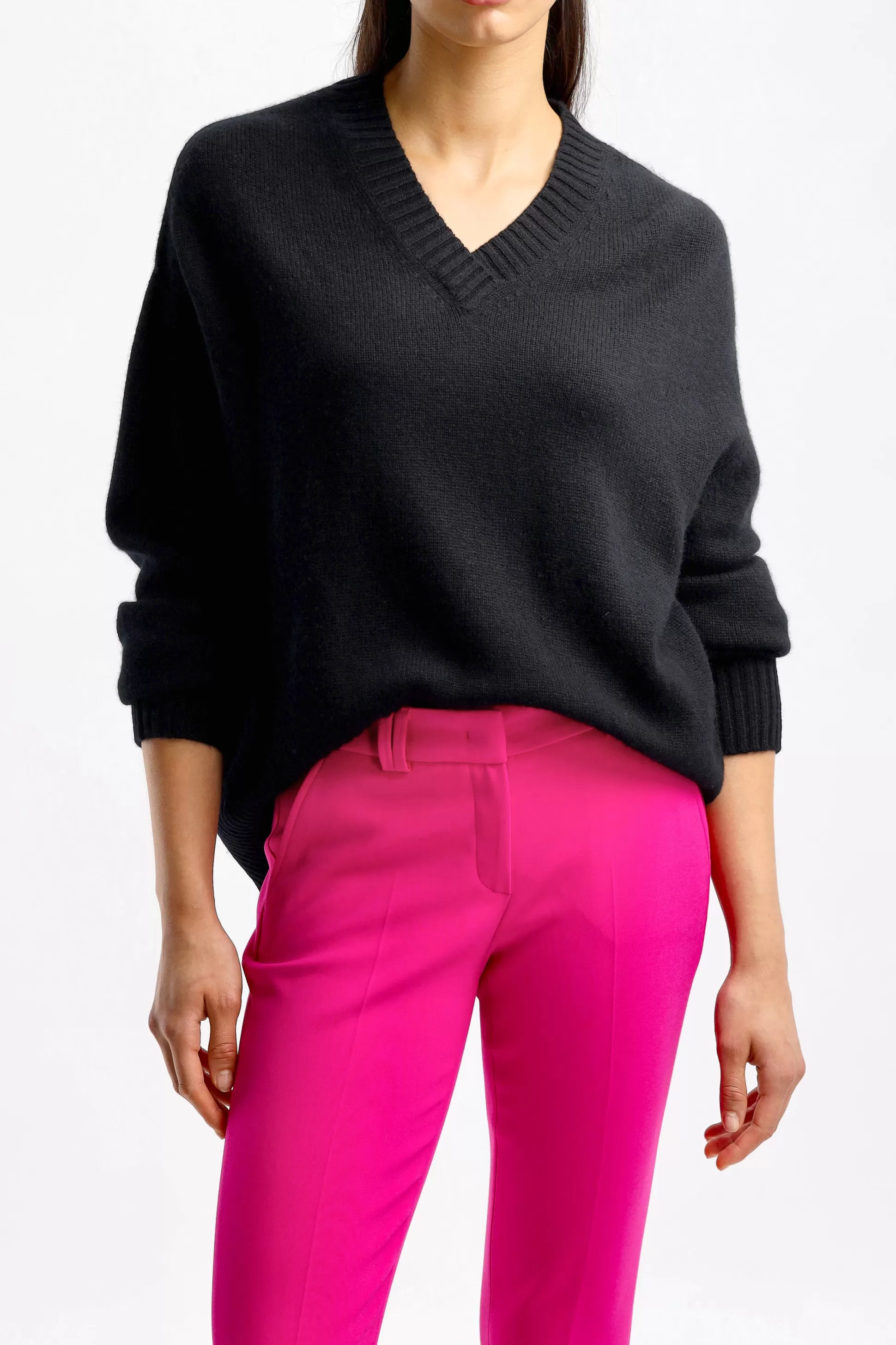 Allude Pull-Over^Pull Noir Avec Col En V